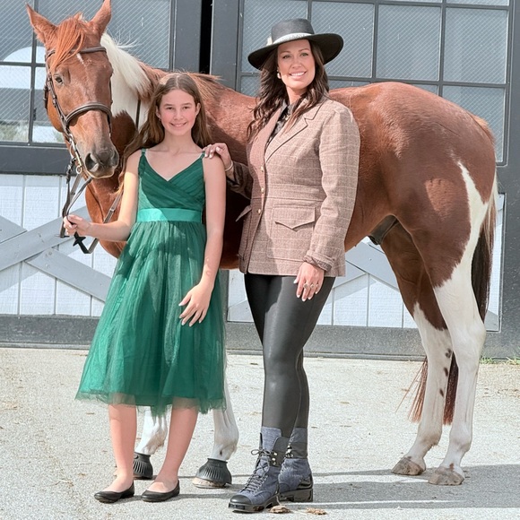 Meet your Posher, Ashley - Picture 3 of 5